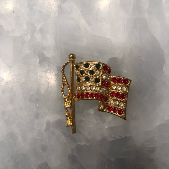 Napier American flag brooch - Picture 2 of 6